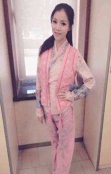 杨孟茜受邀《笑星撞地球》 玩转综艺潮流