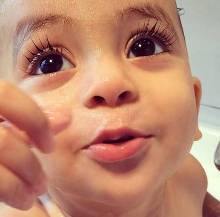 超萌洗澡九连拍,长大了又是一枚妖孽!姑娘们,你