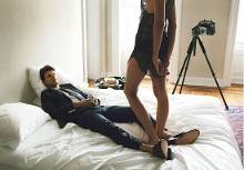 丈夫背着怀孕老婆和小~三上*床视频被曝!光,还