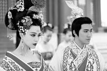 范冰冰拍 武则天 真是蛮拼的 冒出两百<em>多根</em>白头