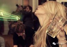 怎样才能把<em>夜店的正妹带回家</em>!【6】-自媒体频