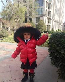 李小璐<em>母女</em>齐上阵 甜馨儿大玩制服<em>诱惑</em>-自媒体