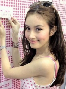 泰国人妖选美 亮瞎你的眼(组图)