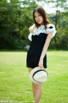 老公把房产证注册婆婆的名 我想离婚