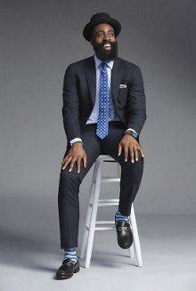 大胡子哈登穿西装无法直视:脱衣有肉,穿衣显瘦