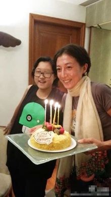 传吴绮莉涉毒<em>虐女</em>被捕 成龙私生女口供剧情大