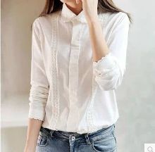 这样穿打底衫不仅凸显甜美气息,且蕾丝点缀妩