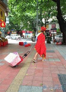 今日精选段子:<em>泡妞</em>,我一次就来五个!-自媒体频