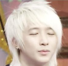 潮爆的<em>奶奶灰</em>色,范冰冰邓超吴亦凡Hold得住吗