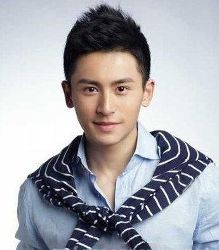 两边短中间长的<em>发型</em>叫什么?不知道别说你帅!【