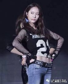 从李钟硕到<em>郑秀晶</em>,韩国明星都练出了超FIT的好