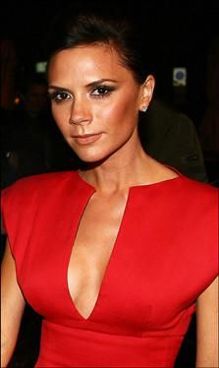 各国女性为<em>美胸</em>放弃<em>胸罩</em>,你怎么看?【5】-新闻