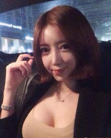 韩国女主播大量自拍照外泄