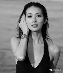 林志玲<em>胸围</em>86.36cm,得<em>穿多大</em>号的浴袍啊!【2】