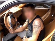 据说黑社会大哥都开卡宴,原来原因是这个!