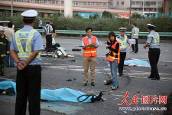 男子车祸身亡 妻子蹲守路边9天寻找目击者(图)