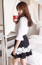 一点点<em>蕾丝</em>边,也能制造出惊人的女人味!-时尚频