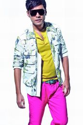 黄征新歌《我是谁的谁》挑战内地MV限制级尺