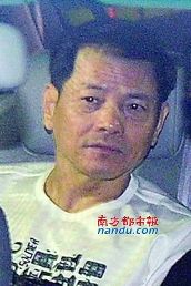 12月1日,服刑近14年的"崩牙驹"刑满出狱,这位澳门最著名的黑帮人物流