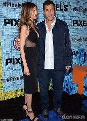 超燃游戏电影《像素大战》纽约首映 吃豆人之