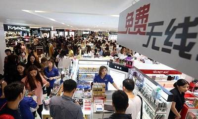 神吐槽:中国国庆成世界店庆