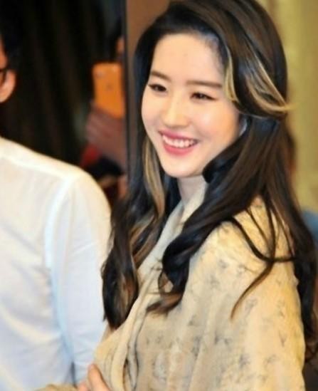 玉女明星身材现状 刘亦菲发福/组图(1)_潮流时尚_光明网