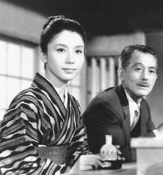 岸惠子――1932 年生于神奈川县,1953-1954 年主演了空前卖座及成为
