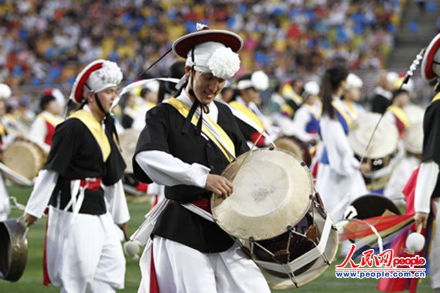 组图:实拍韩国京畿道水原市阿里郎庆典 为韩国历史最大规模